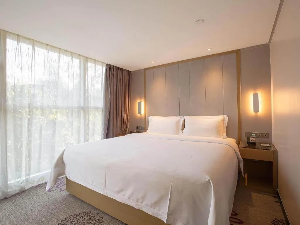 Bed in Lavande Hotel Guangzhou Tianhe Park Metro Station