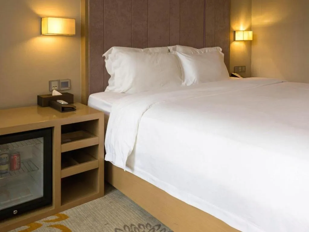 Bed in Lavande Hotel Guangzhou Tianhe Park Metro Station