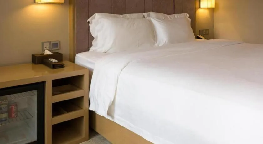 Bed in Lavande Hotel Guangzhou Tianhe Park Metro Station