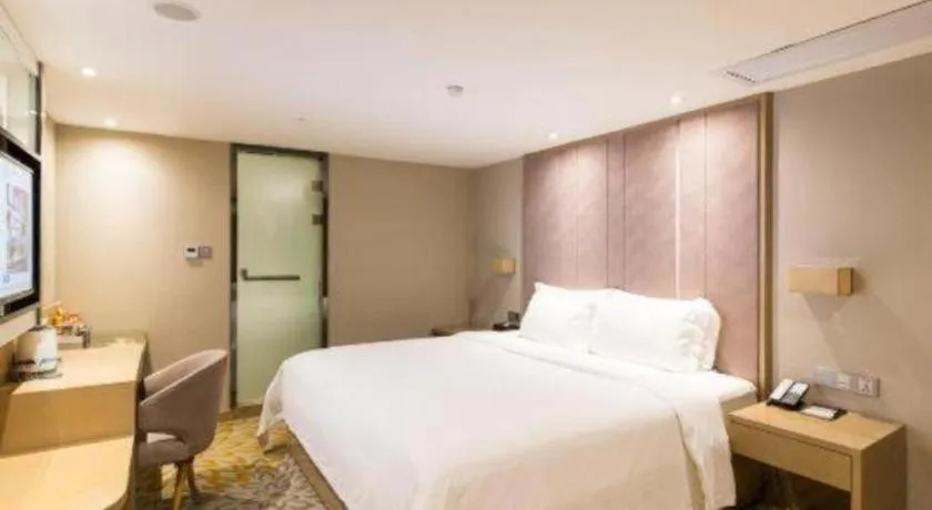 Bed in Lavande Hotel Guangzhou Tianhe Park Metro Station