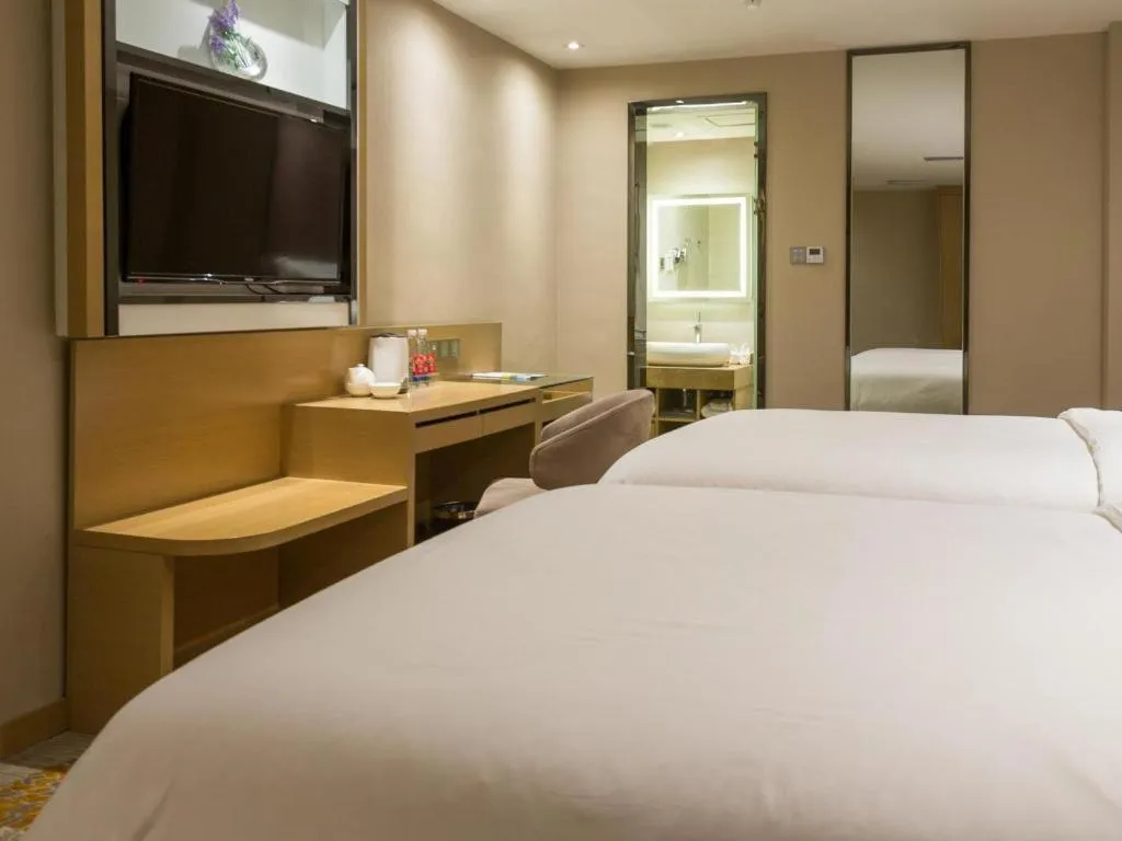 Bed in Lavande Hotel Guangzhou Tianhe Park Metro Station