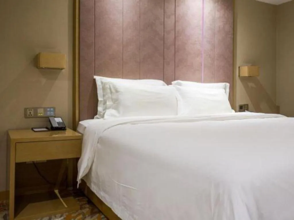 Bed in Lavande Hotel Guangzhou Tianhe Park Metro Station