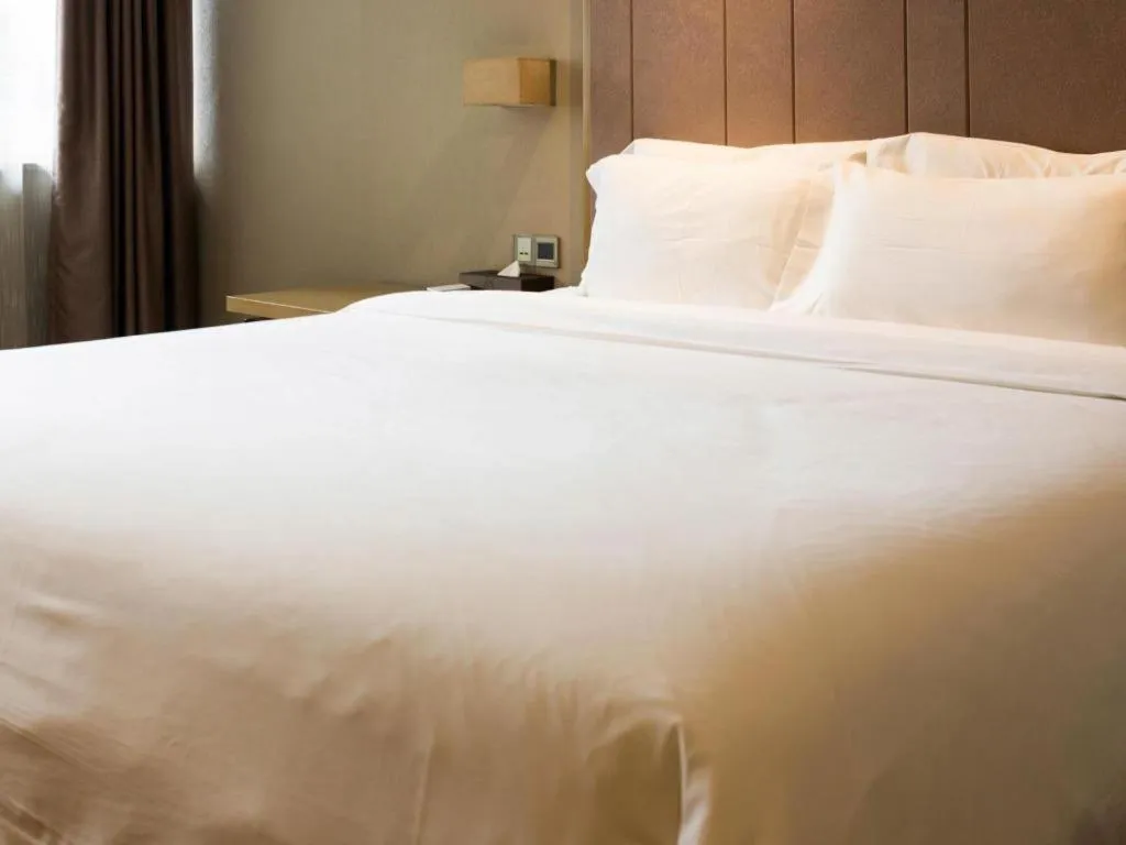 Bed in Lavande Hotel Guangzhou Tianhe Park Metro Station