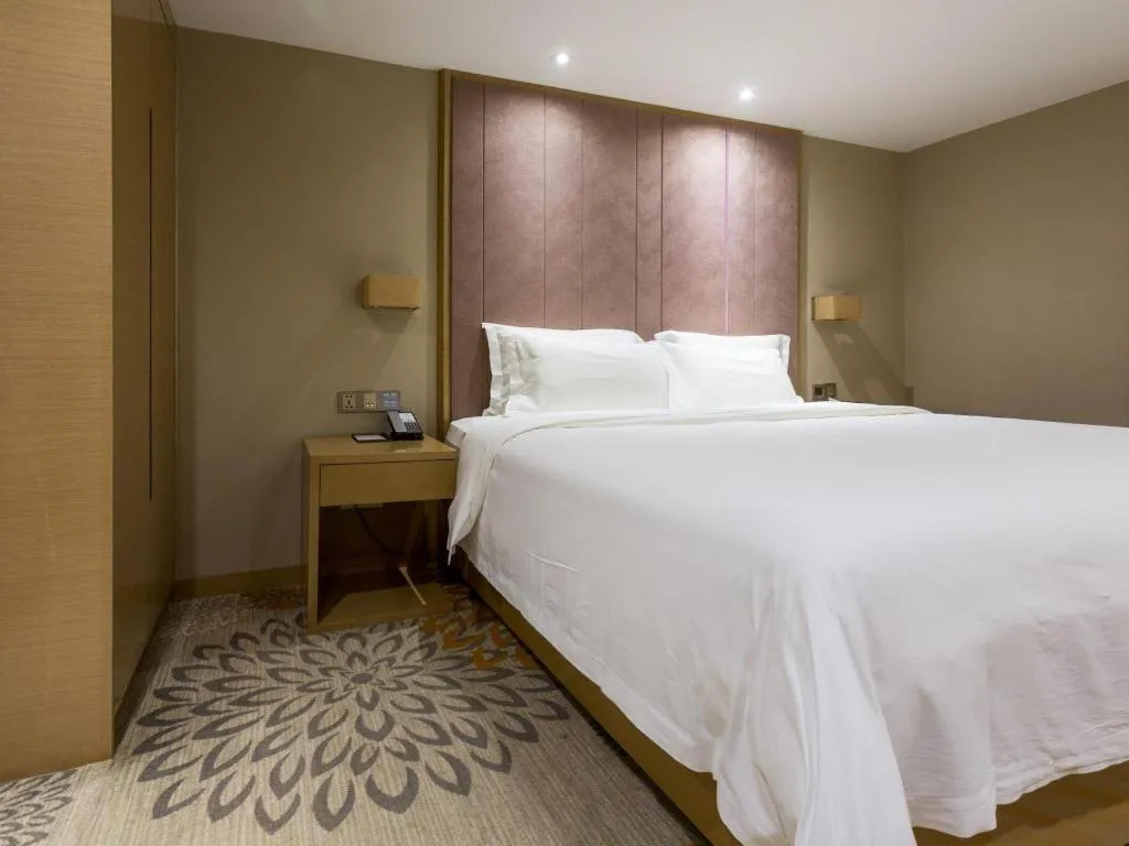 Bed in Lavande Hotel Guangzhou Tianhe Park Metro Station