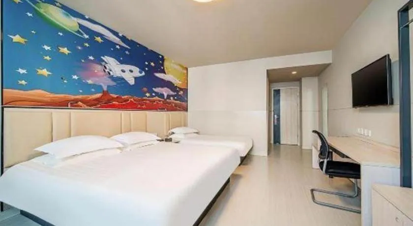 Bed in Jinjiang Inn Kunming Changshui Airport