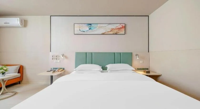 Bed in Jinjiang Inn Kunming Changshui Airport