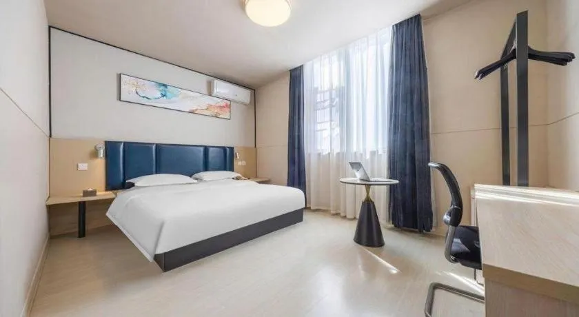 Bed in Jinjiang Inn Kunming Changshui Airport