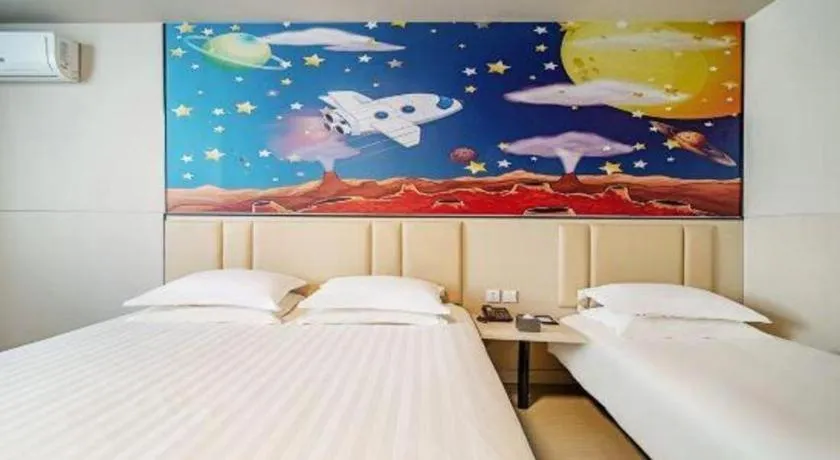 Bed in Jinjiang Inn Kunming Changshui Airport