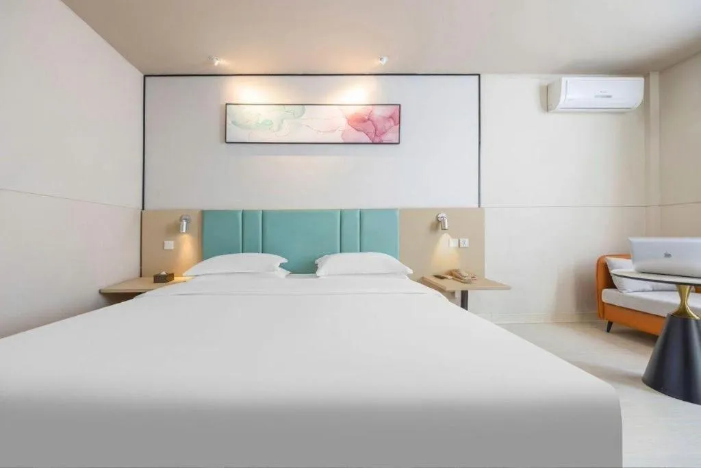 Bed in Jinjiang Inn Kunming Changshui Airport