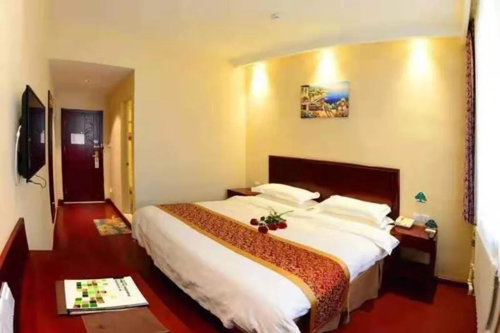 Bed in GreenTree Inn Shandong Yantai Penglai Pavilion Bus station Express Hotel