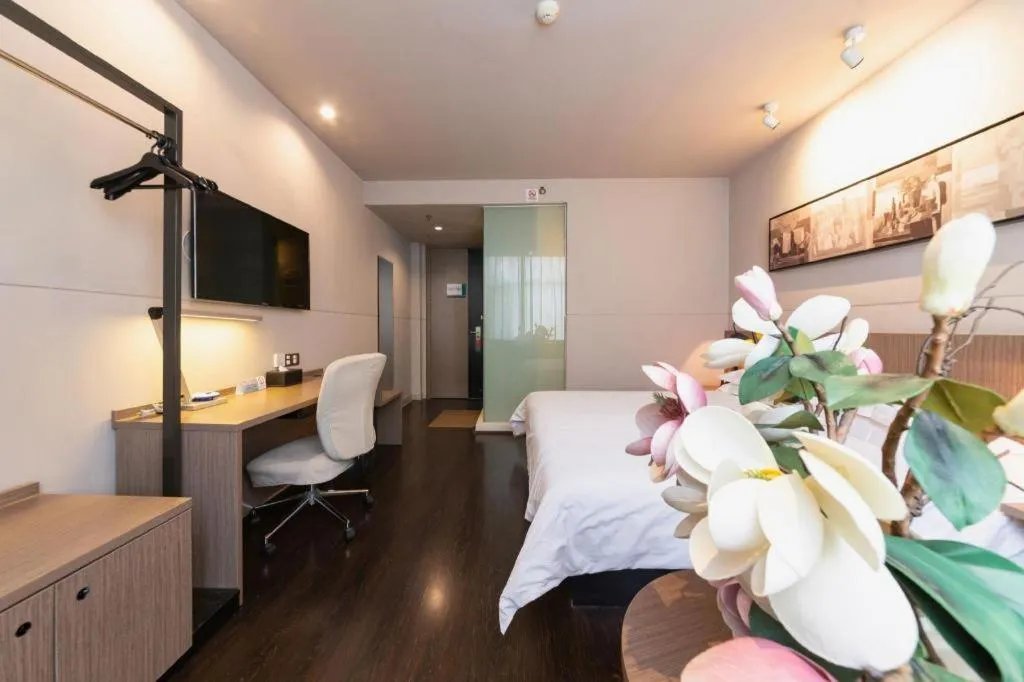 Bed in Jinjiang Inn Xi'an Zhonglou North Street Metro Station