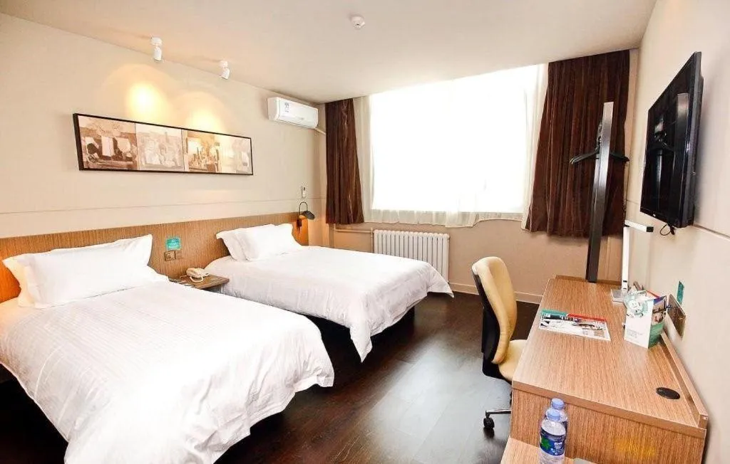 Bed in Jinjiang Inn Xi'an Zhonglou North Street Metro Station