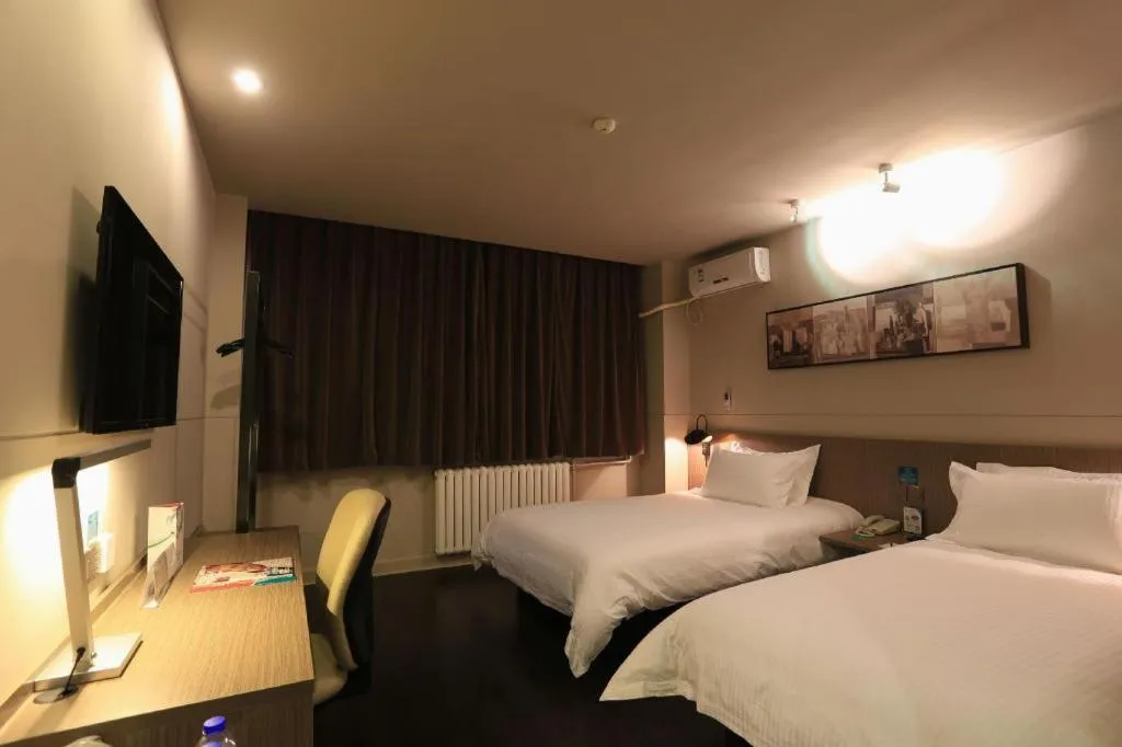 Bed in Jinjiang Inn Xi'an Zhonglou North Street Metro Station