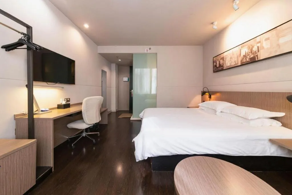 Bed in Jinjiang Inn Xi'an Zhonglou North Street Metro Station