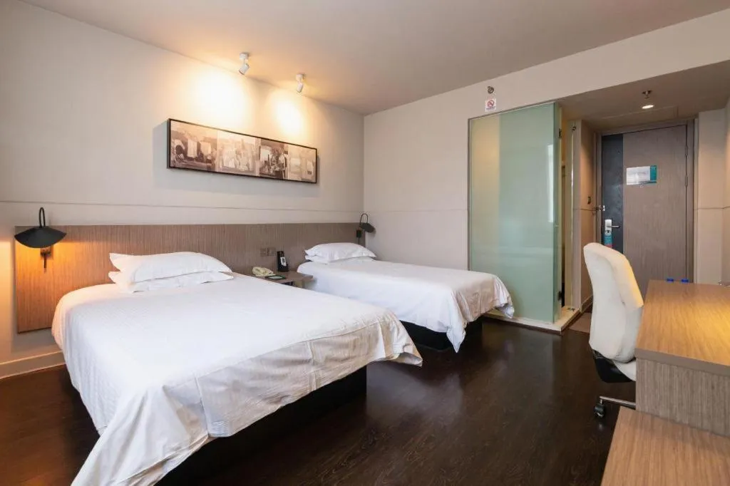 Bed in Jinjiang Inn Xi'an Zhonglou North Street Metro Station