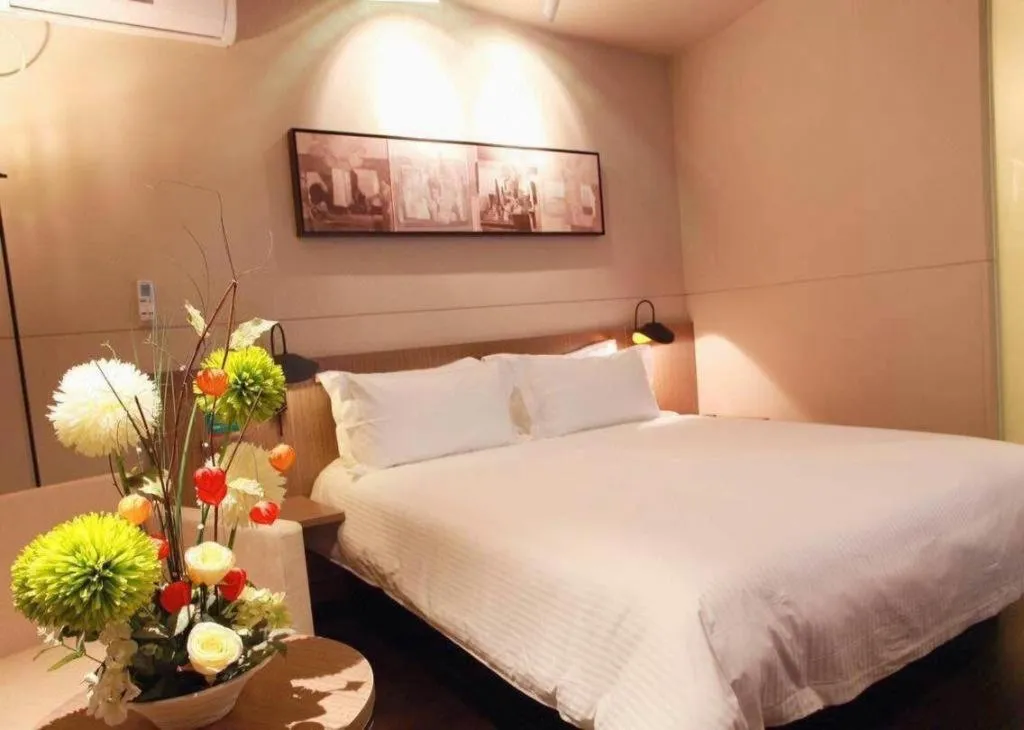 Bed in Jinjiang Inn Xi'an Zhonglou North Street Metro Station