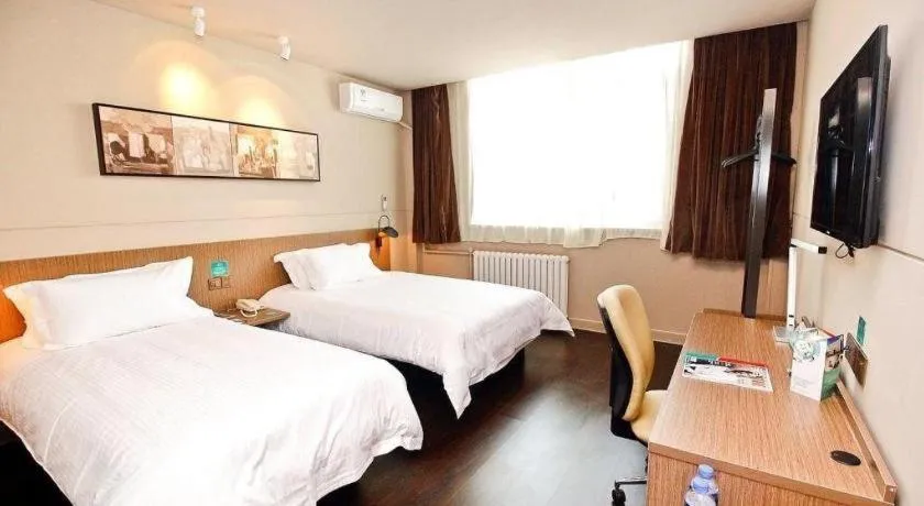 Bed in Jinjiang Inn Xi'an Zhonglou North Street Metro Station