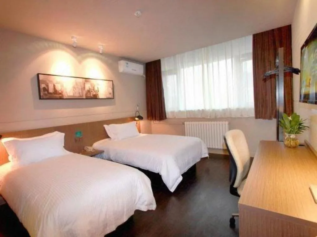 Bed in Jinjiang Inn Xi'an Zhonglou North Street Metro Station