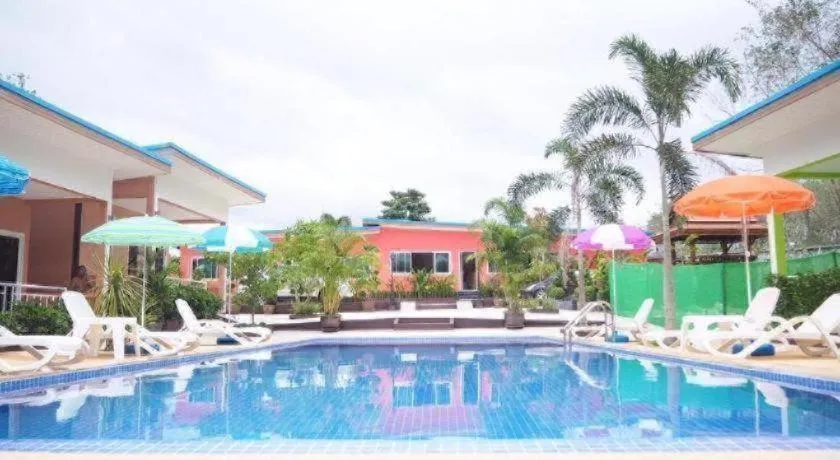 At night Airport Resort