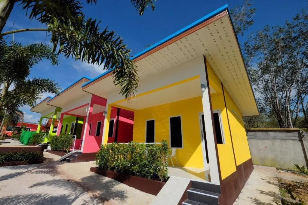 At night Airport Resort