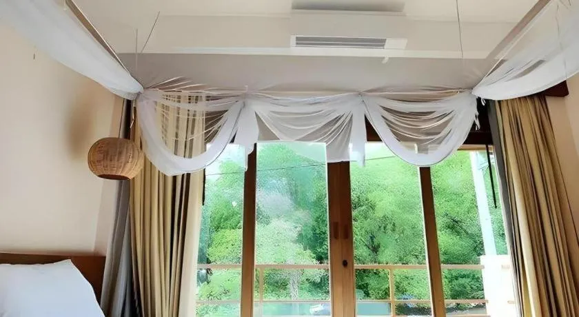 Bed in Sealey Resort