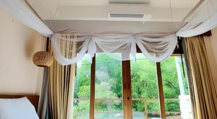 Bed in Sealey Resort