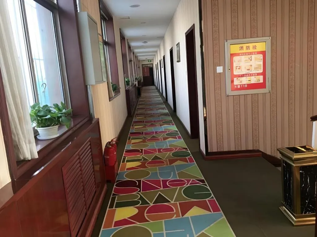 Shell Hotel Taiyuan South Railway Station New Southeast Bus Station