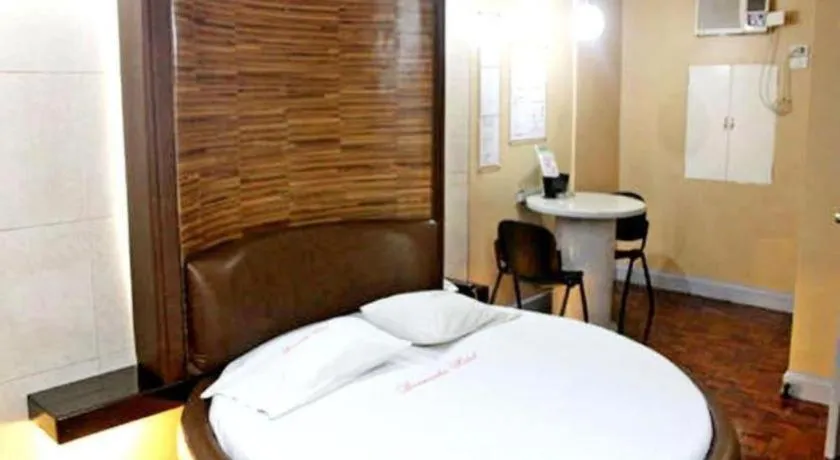 Bed in Bermuda Hotel