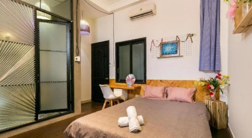 Bed in 1991 HOME SAI GON