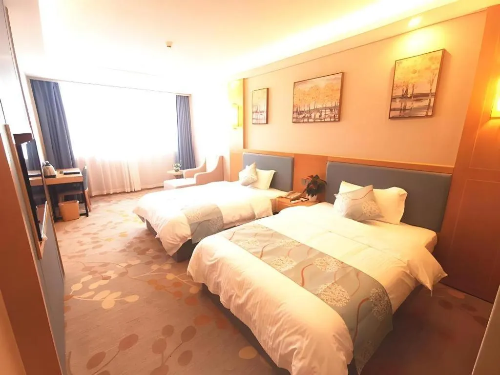 Bed in GreenTree Inn Guiyang Wudang District High-speed Railway East Station