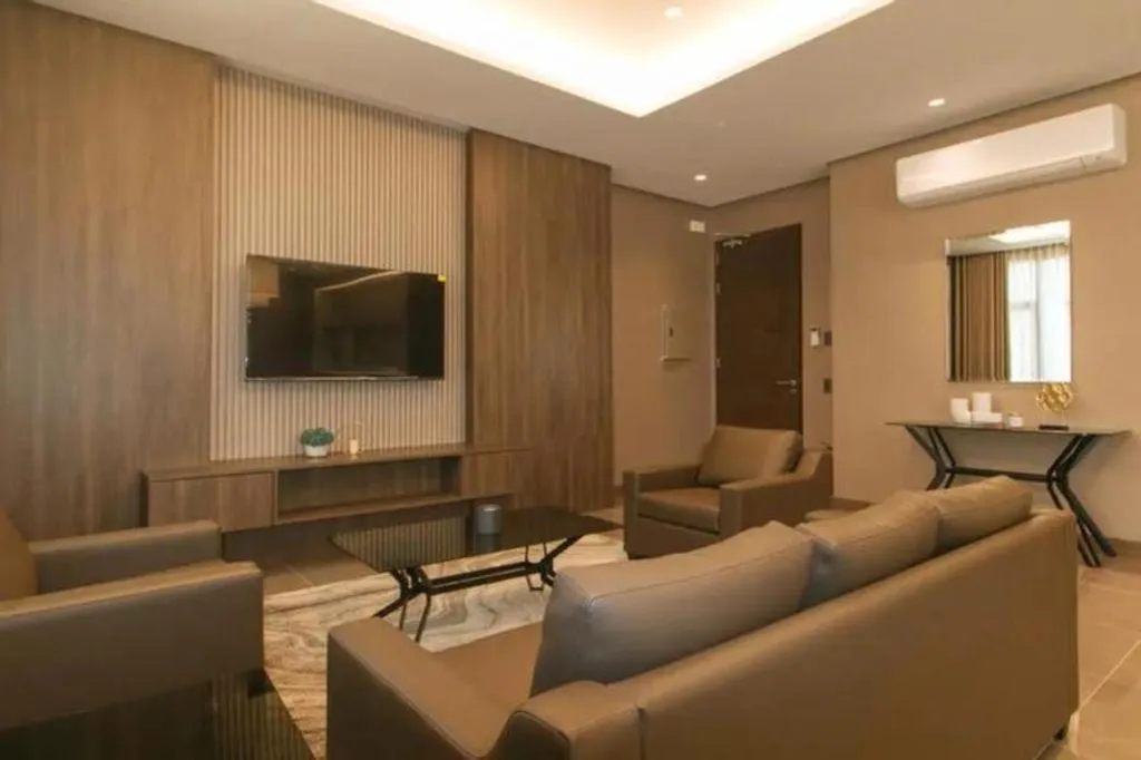 Hotel Amarah and Aiome