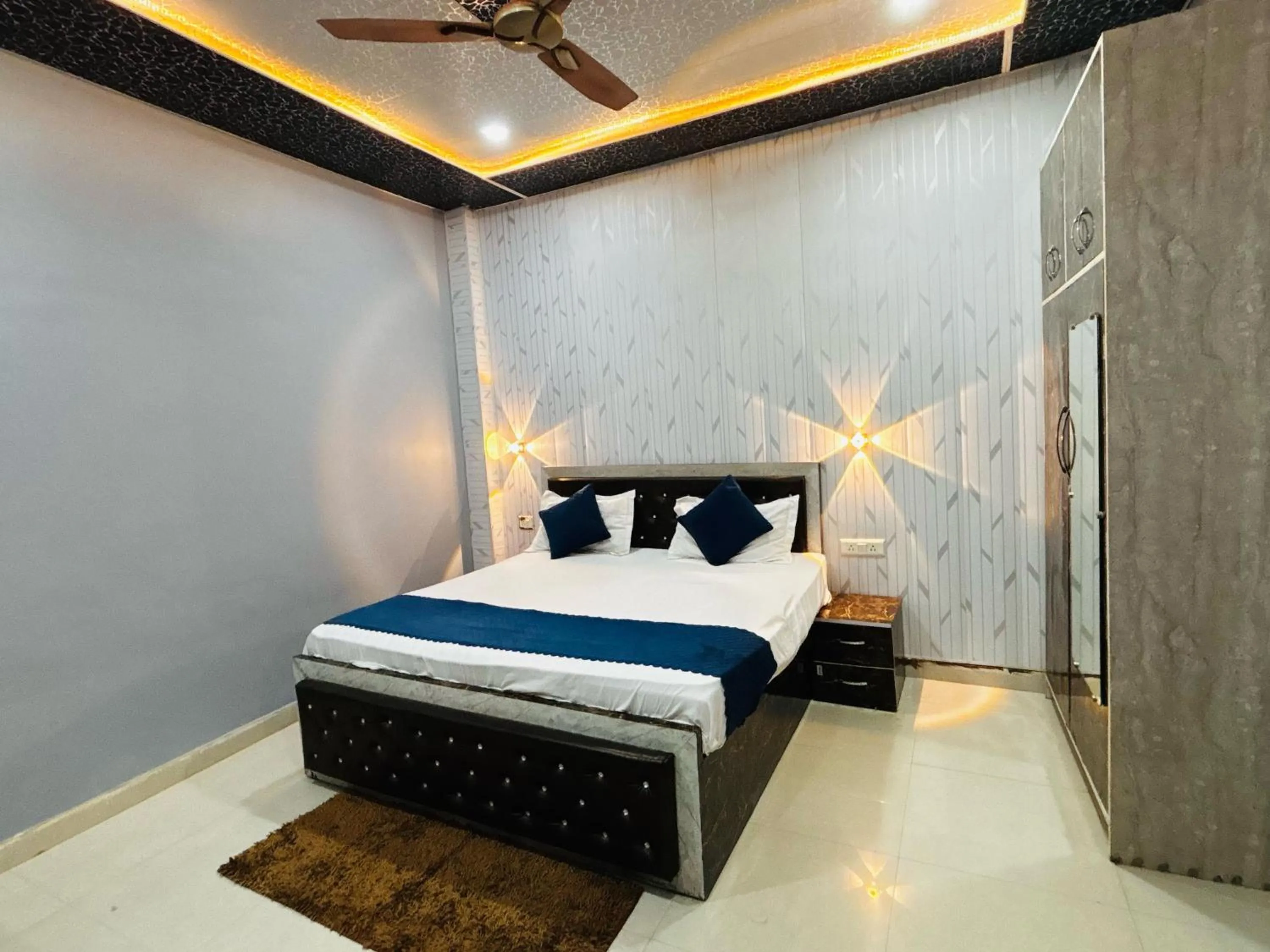 Bedroom, Bed in Hotel O Suryavanshi Palace