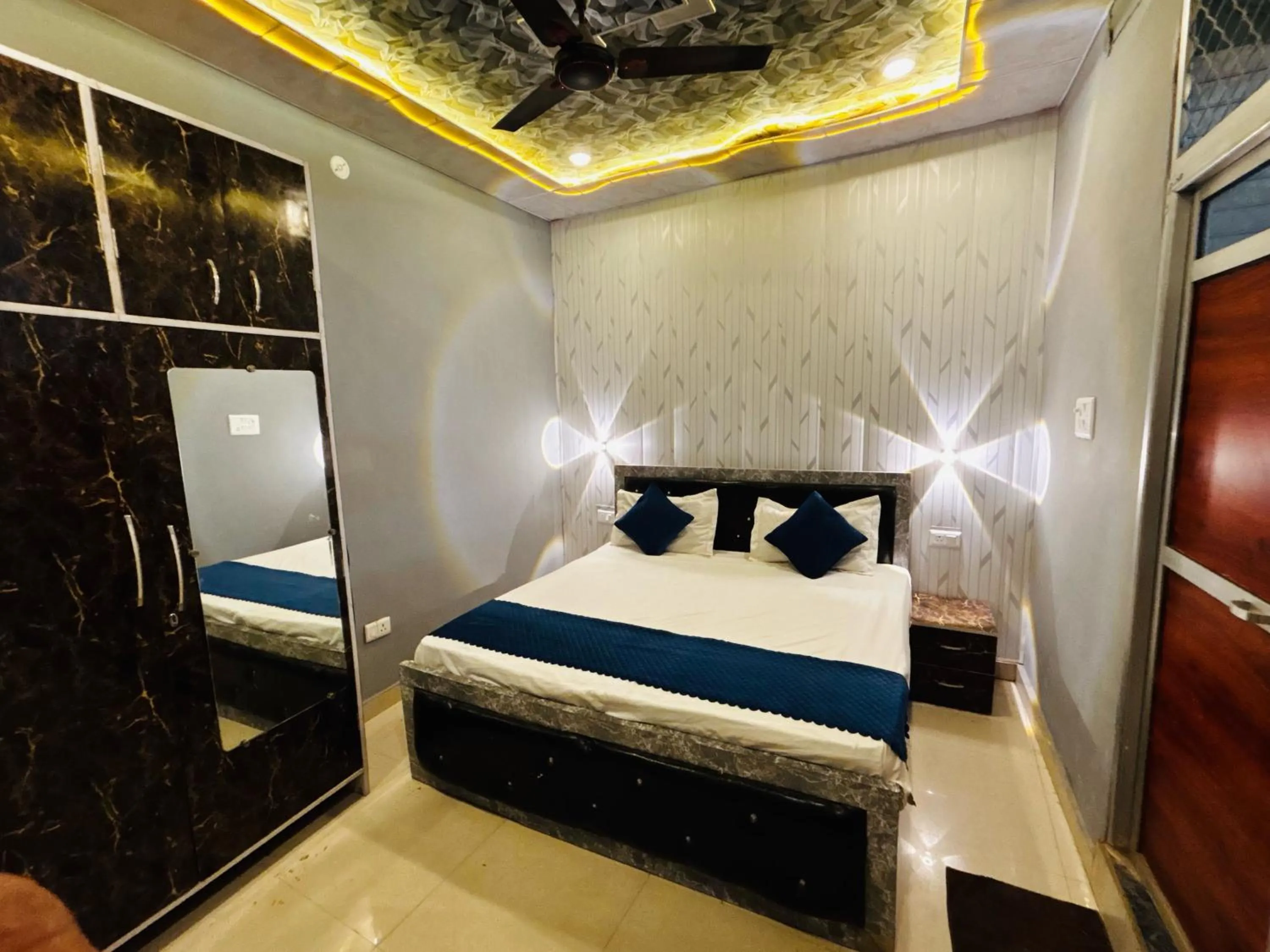 Bedroom, Bed in Hotel O Suryavanshi Palace