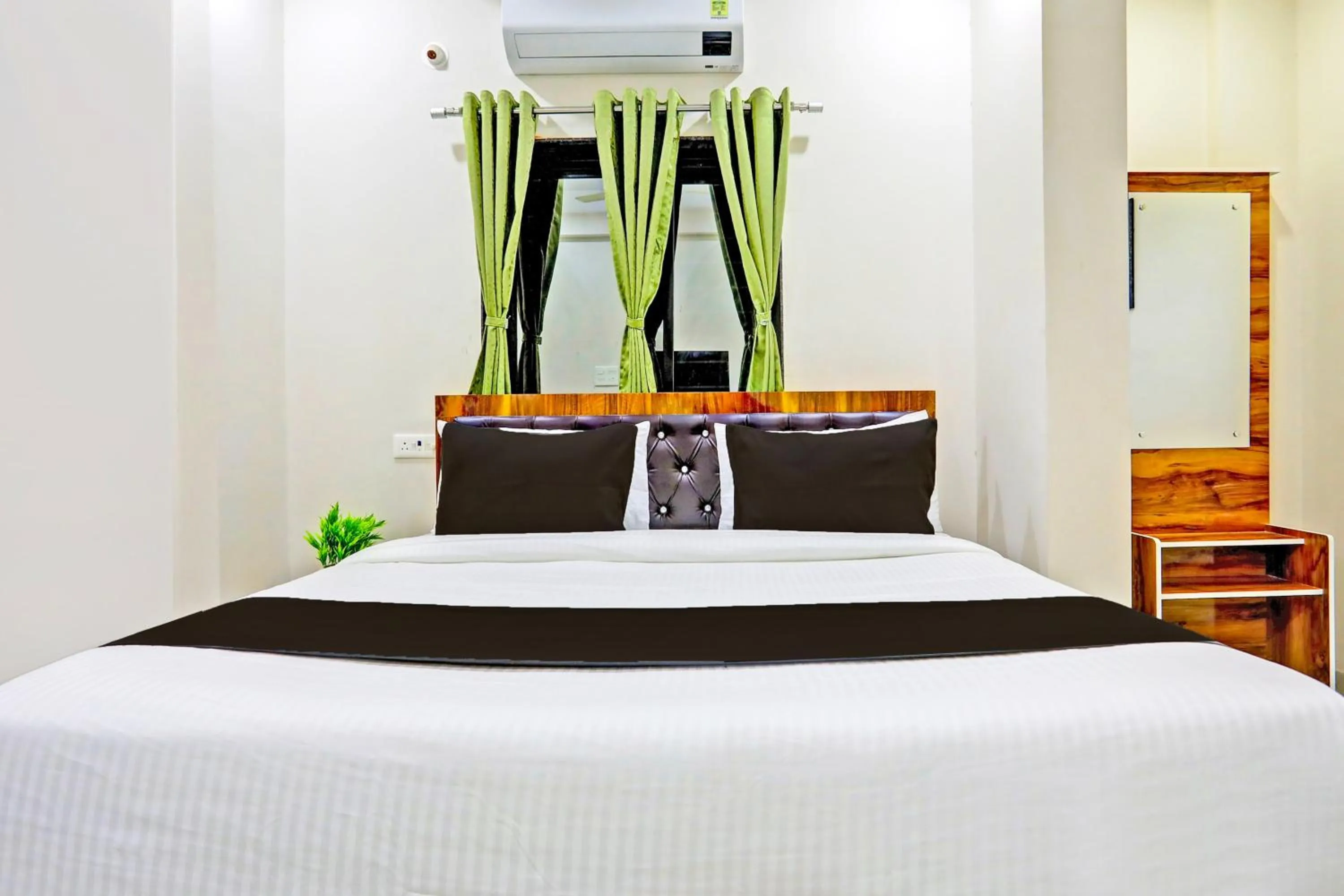 Bedroom in Hotel O Pritesh Onyx