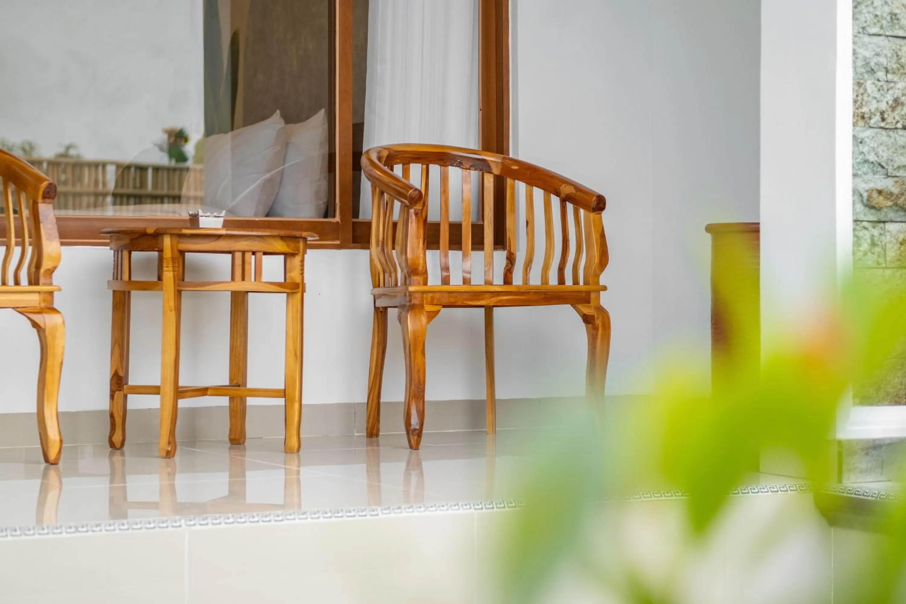 Seating area in Cove Dmali