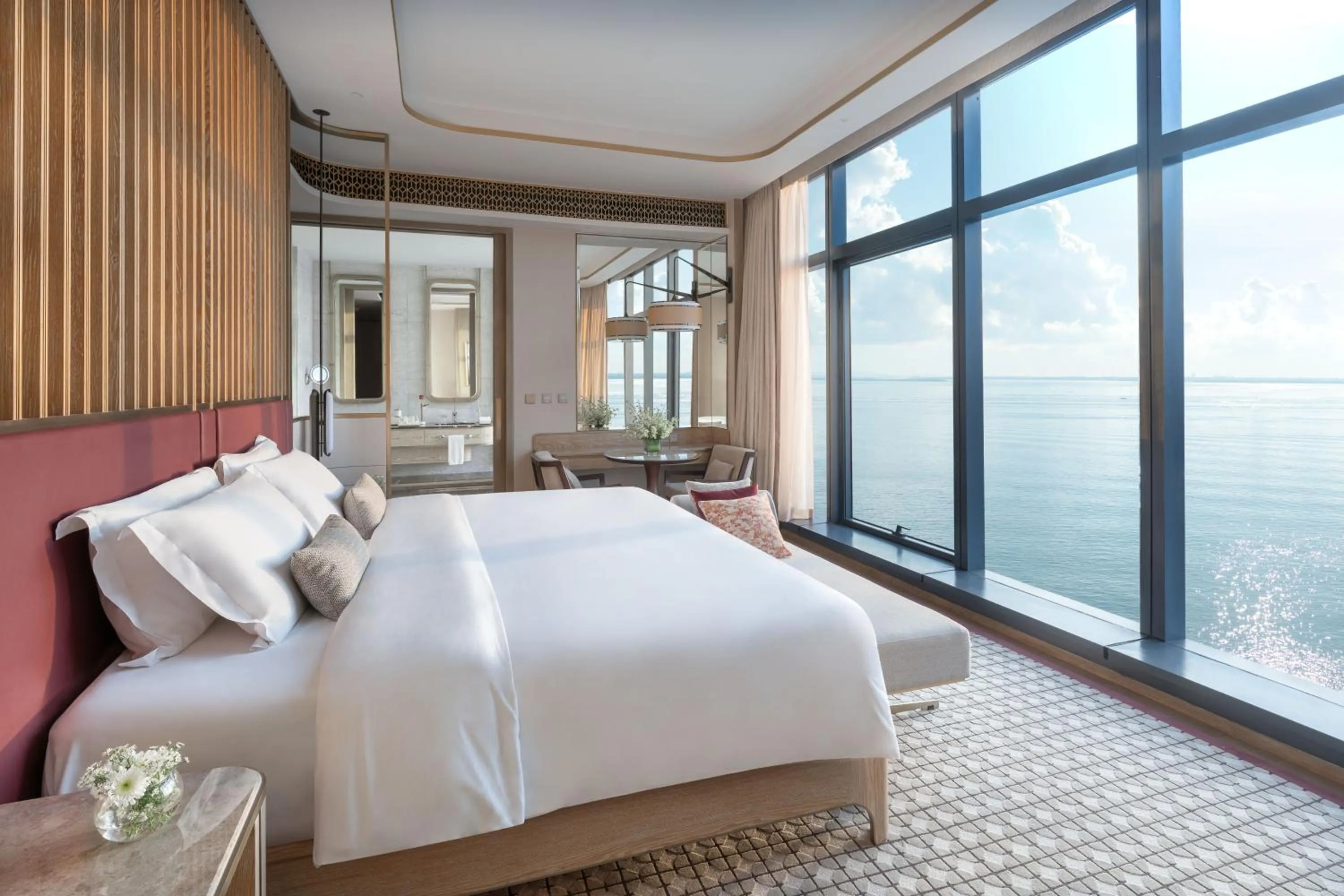 Bed in NUSTAR Hotel Cebu