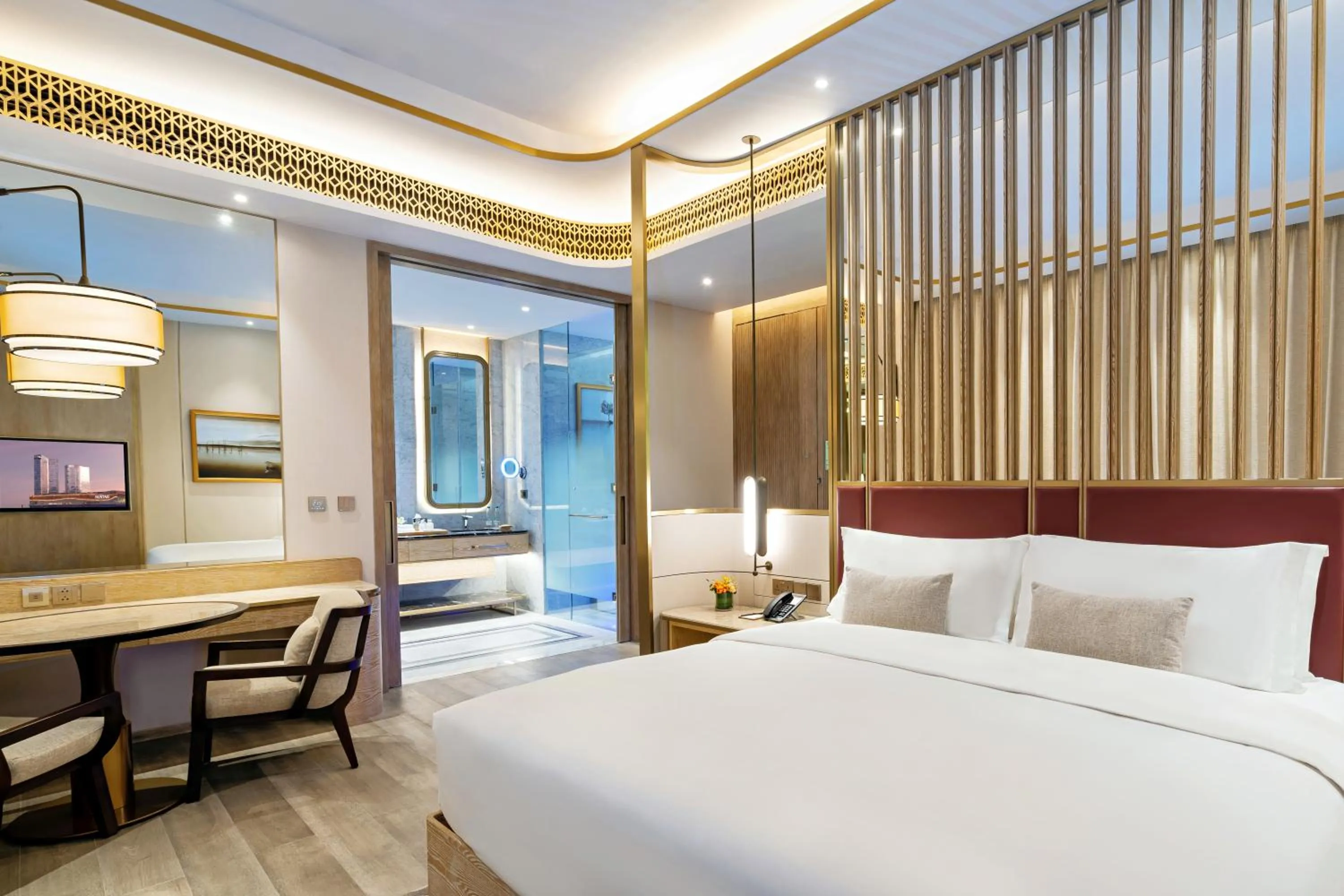 Bedroom, Bed in NUSTAR Hotel Cebu