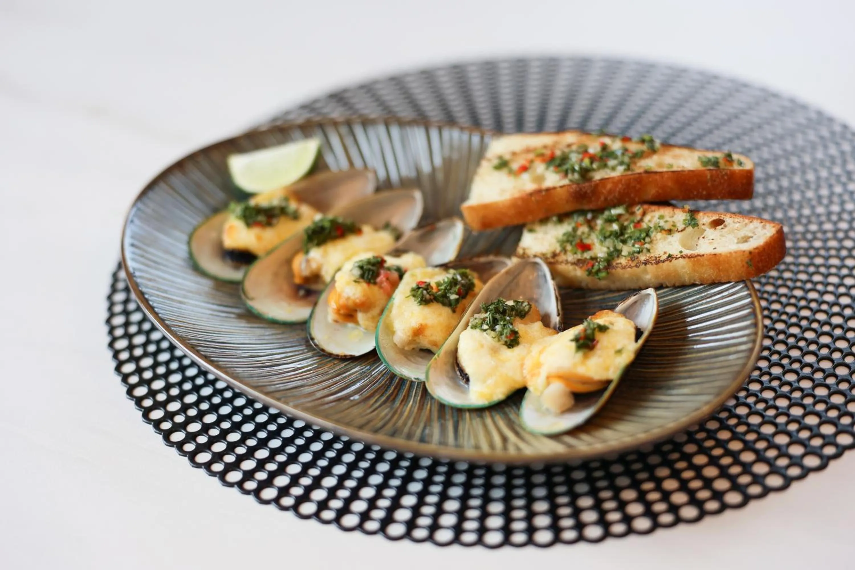 Food and drinks in Suncity Hotel & SPA