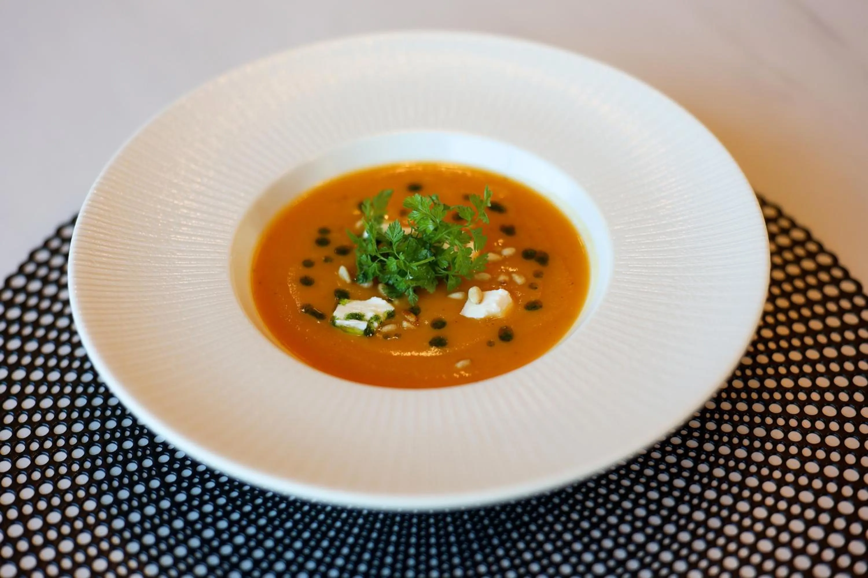 Restaurant/places to eat in Suncity Hotel & SPA