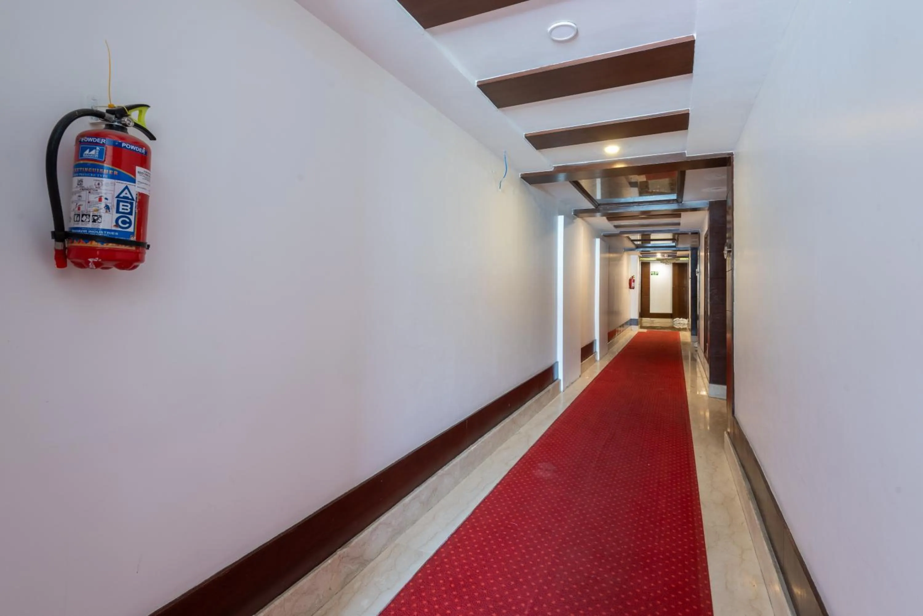 Lawrence Solitaire Resort, Mall road, Mussoorie