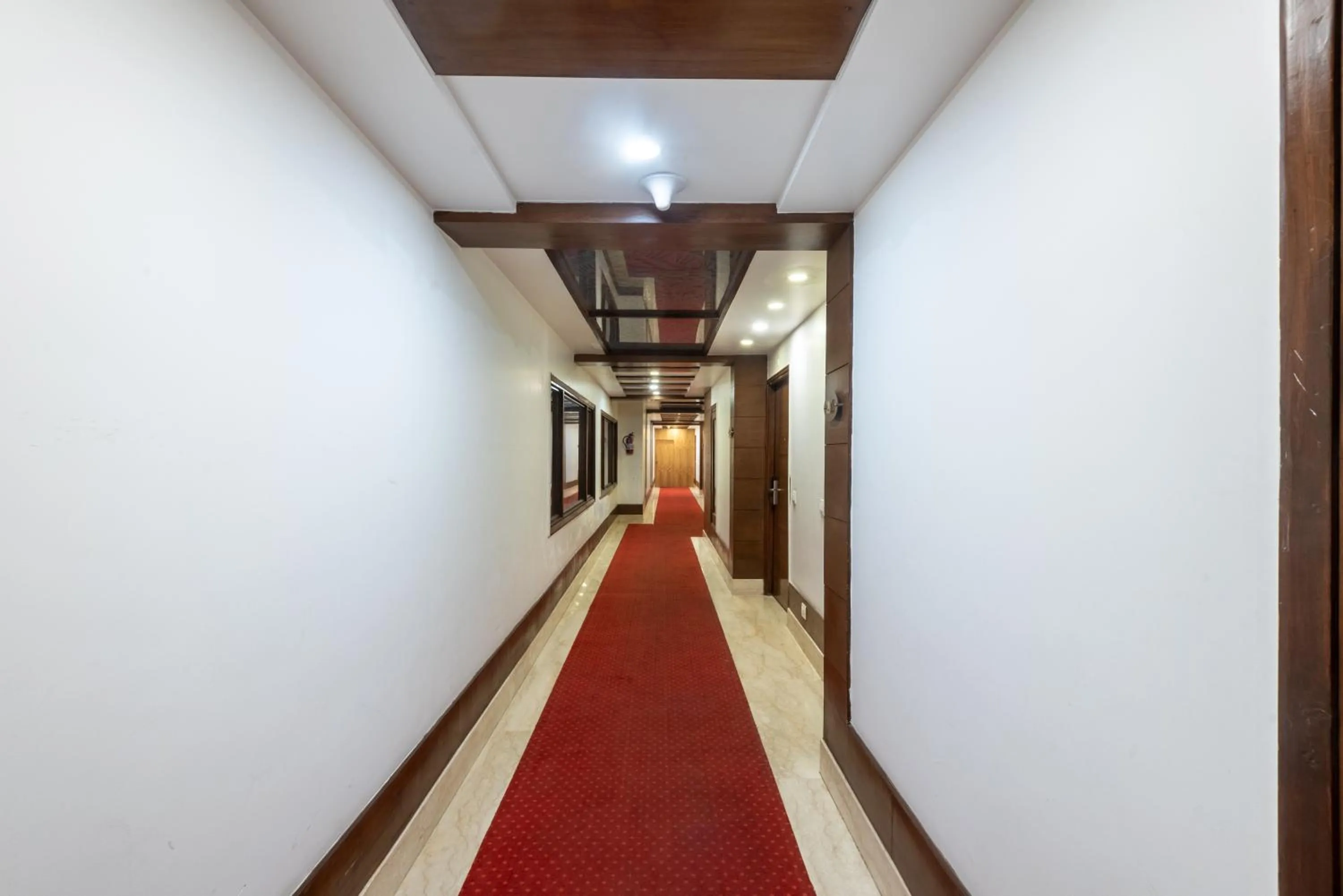 Lawrence Solitaire Resort, Mall road, Mussoorie