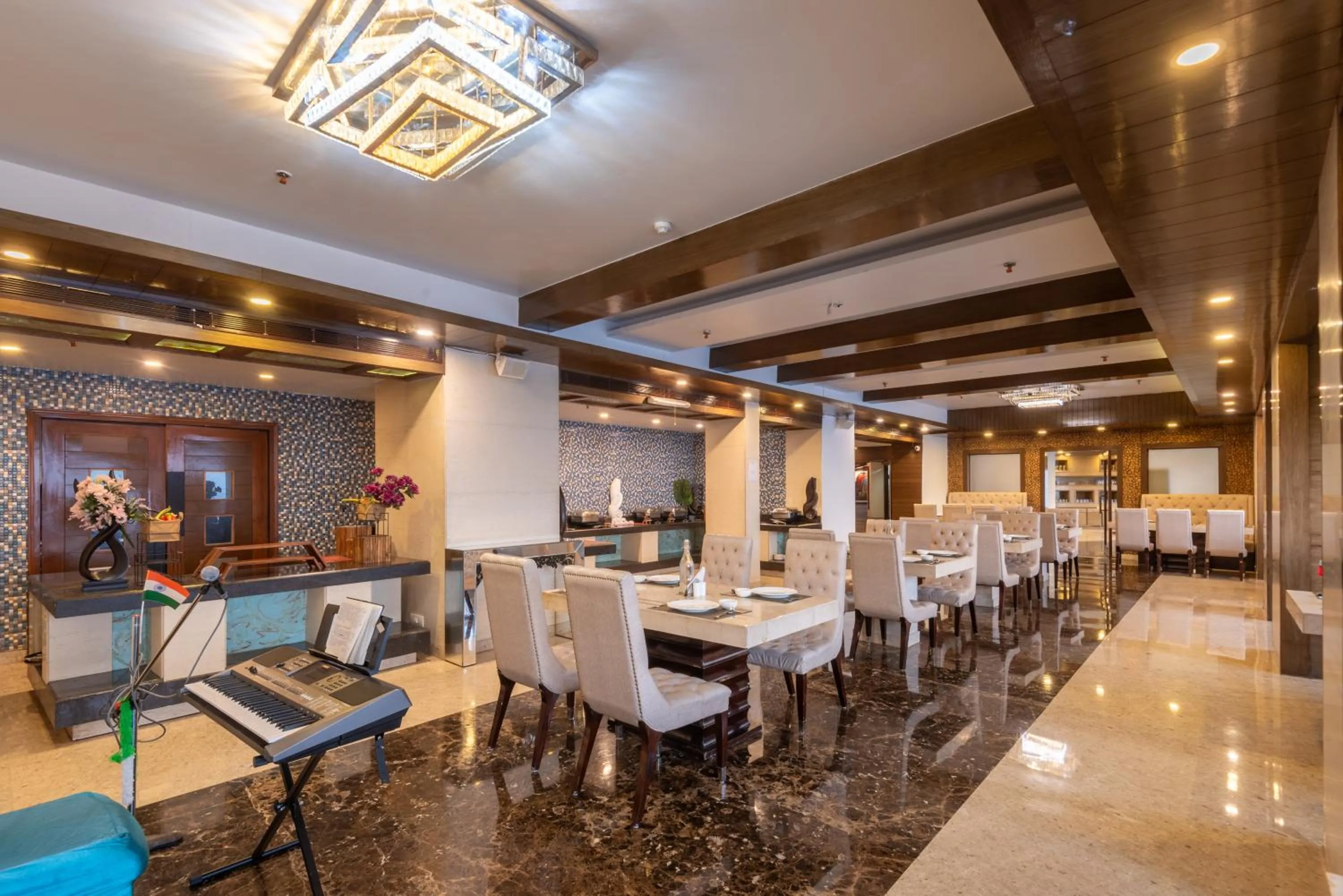 Lawrence Solitaire Resort, Mall road, Mussoorie