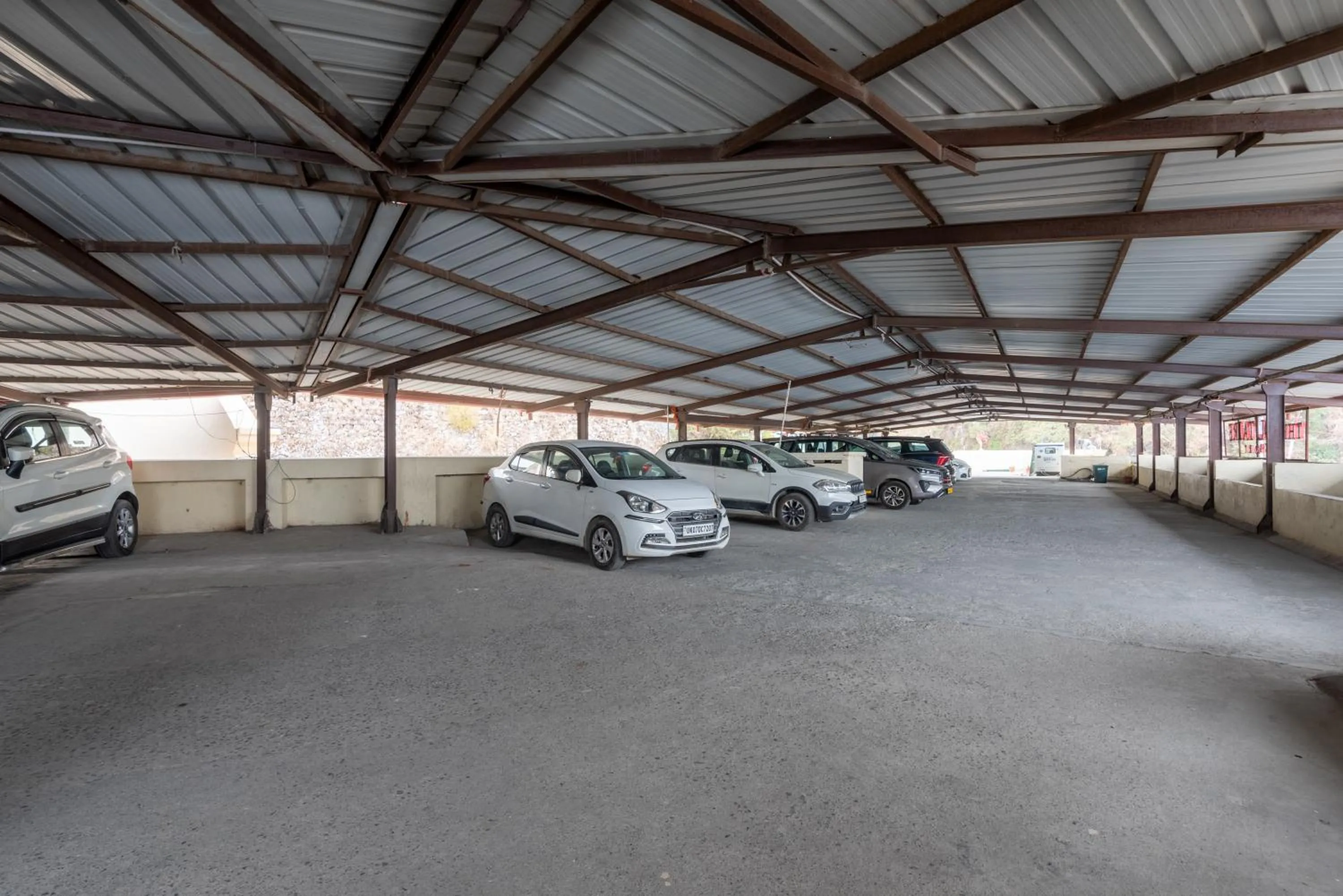 Lawrence Solitaire Resort, Mall road, Mussoorie