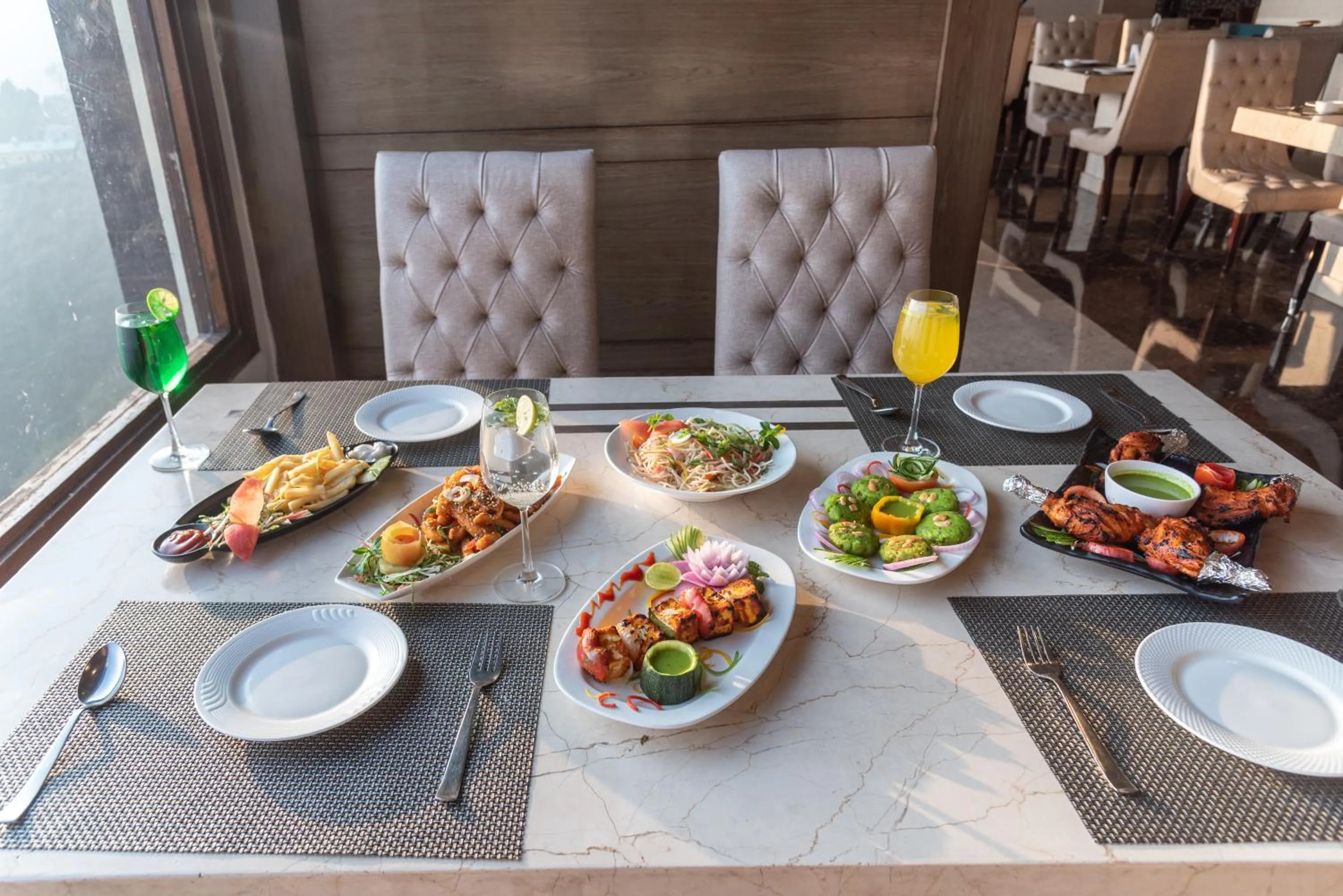 Lawrence Solitaire Resort, Mall road, Mussoorie