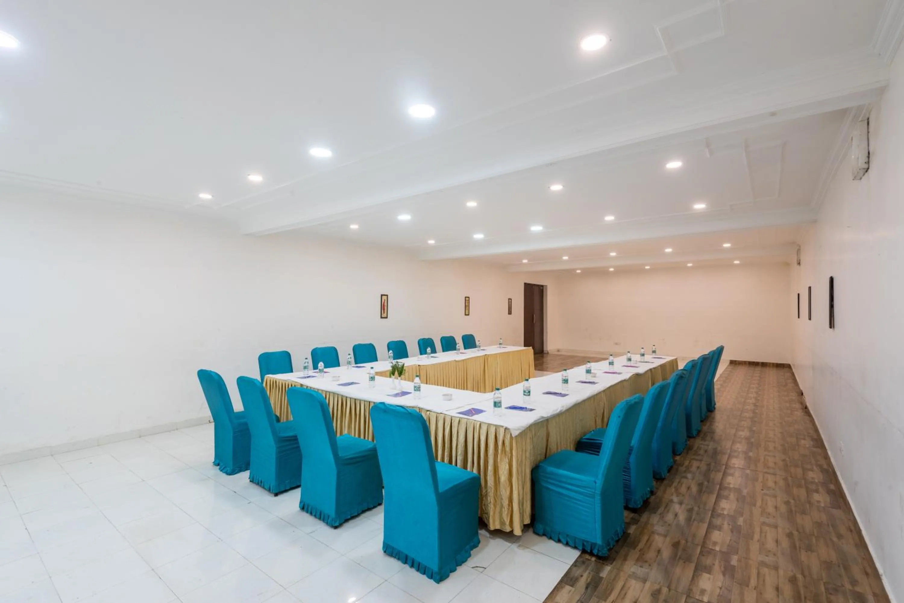 Lawrence Solitaire Resort, Mall road, Mussoorie