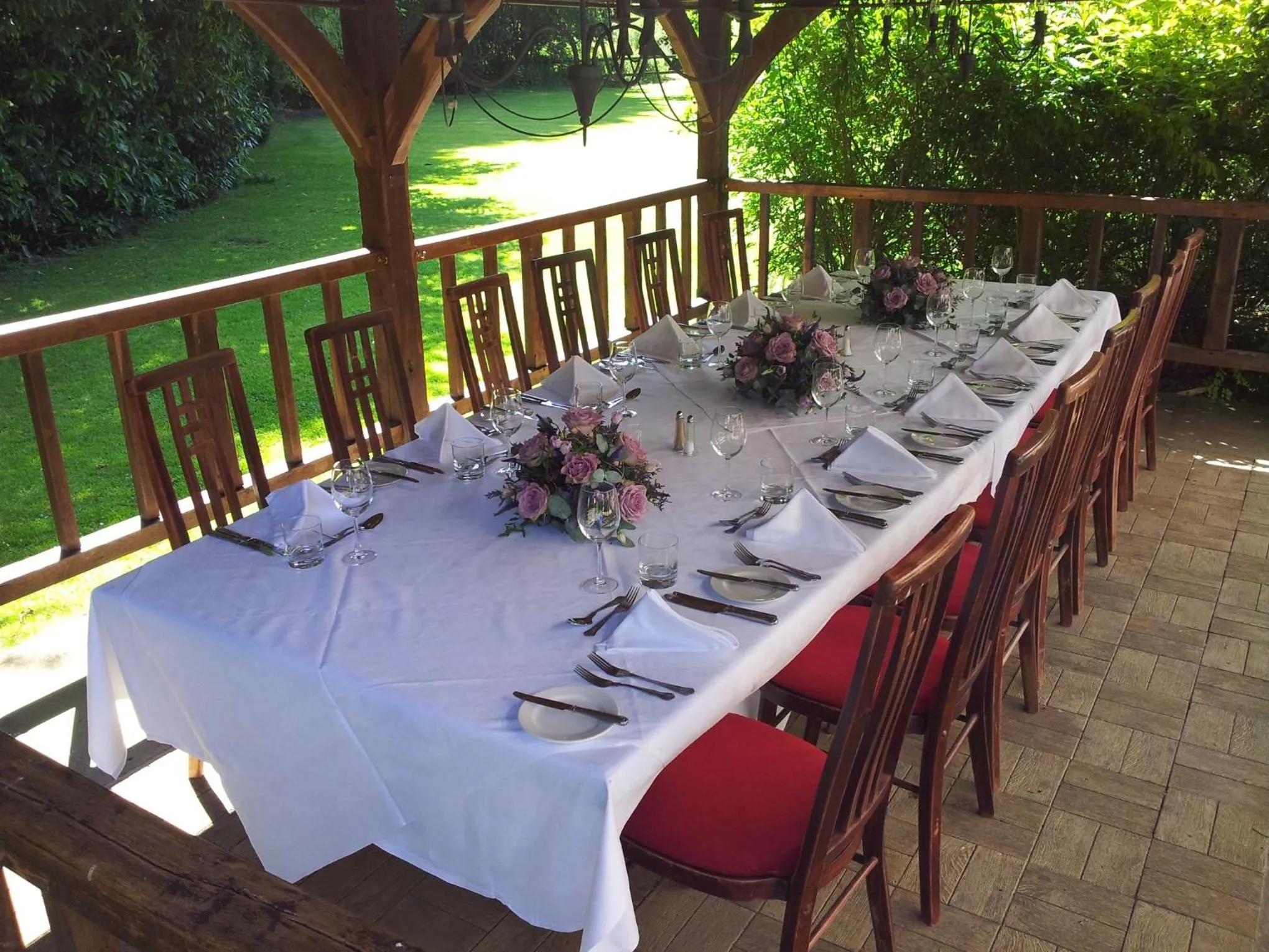 Garden in Ravenwood Hall Hotel