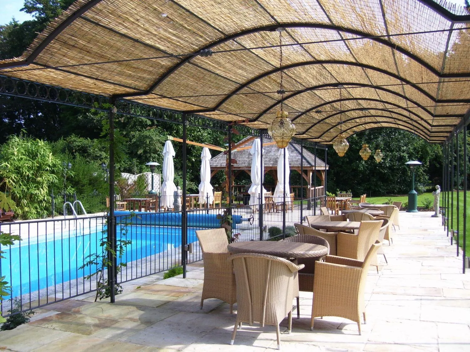 Patio in Ravenwood Hall Hotel