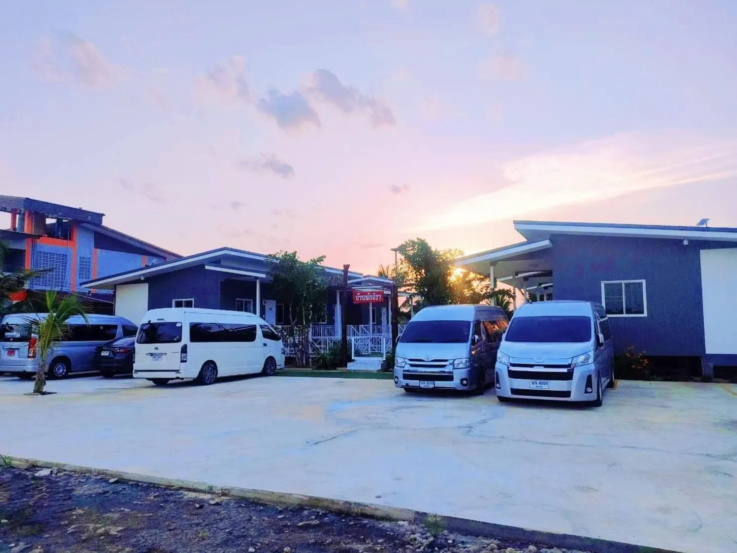 Parking in Jira Hotel