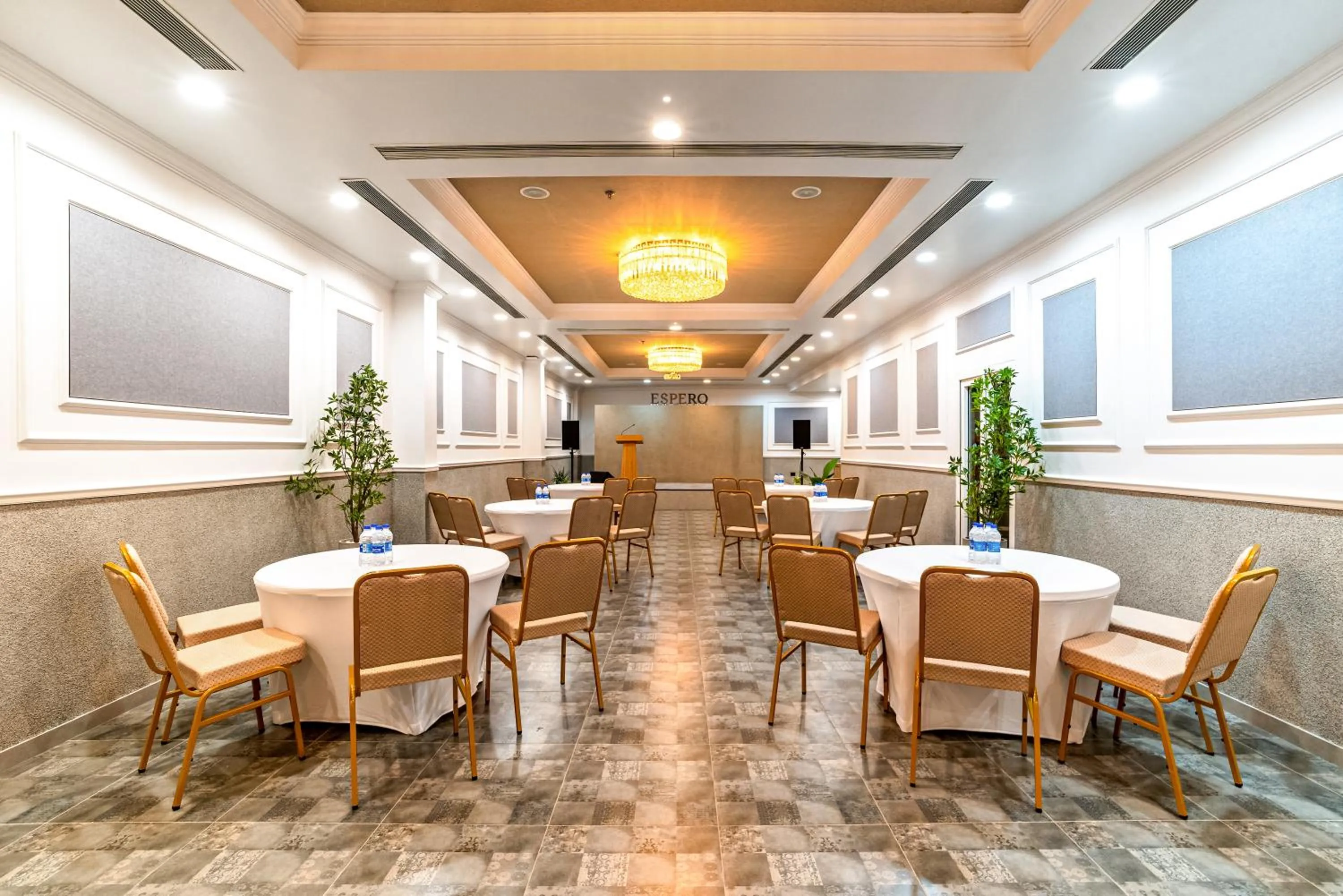 Banquet/Function facilities in ESPERO INN Malappuram