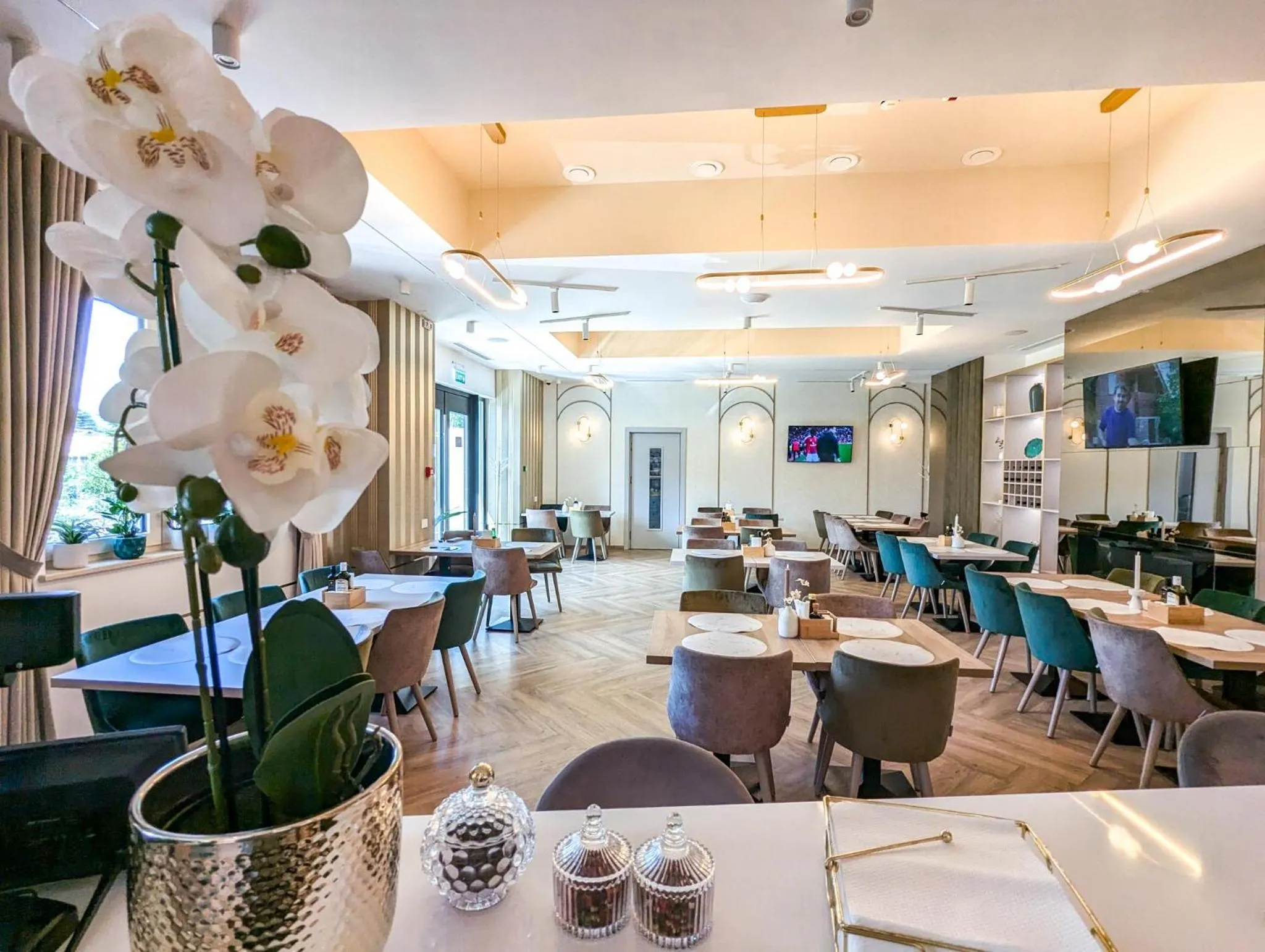 Restaurant/places to eat in Boutique Hotel Balș